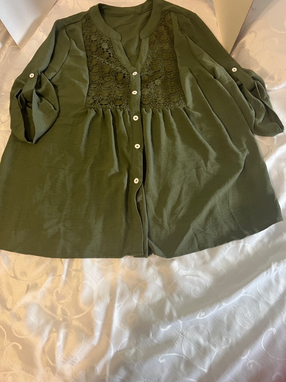 SHEIN Olive Green Button-Front Lace Yoke Women's Blouse